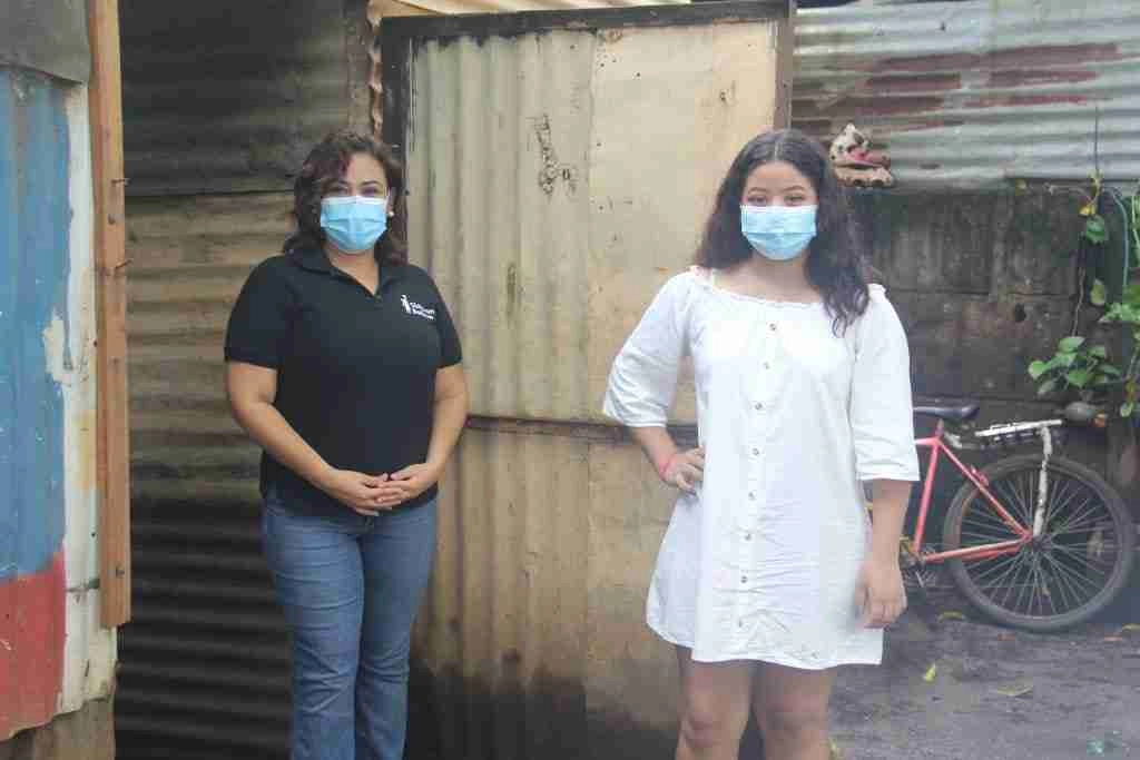 Picture of Judy with María Isabel López wearing mask