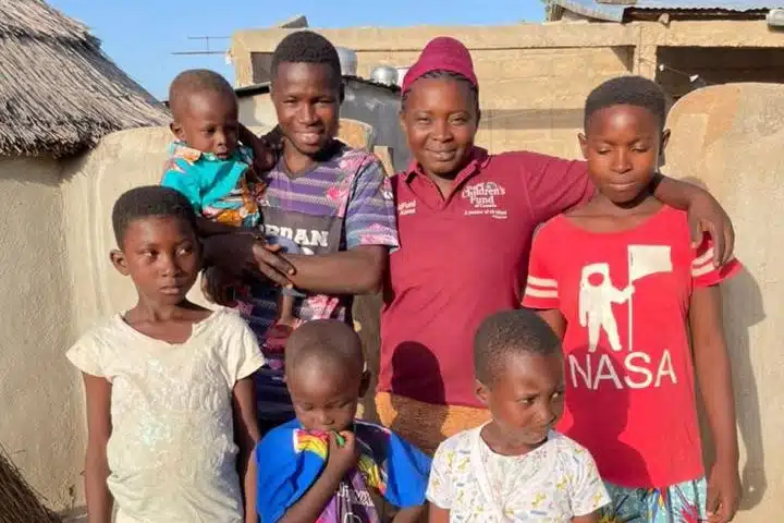 Picture of family in Ghana
