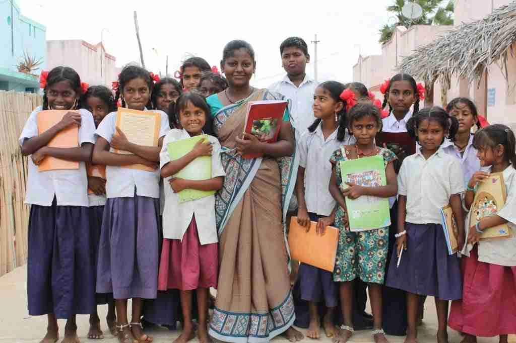 Picture of students with their teacher